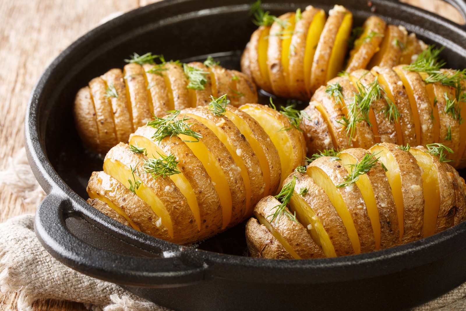 Πατάτες φούρνου Hasselback